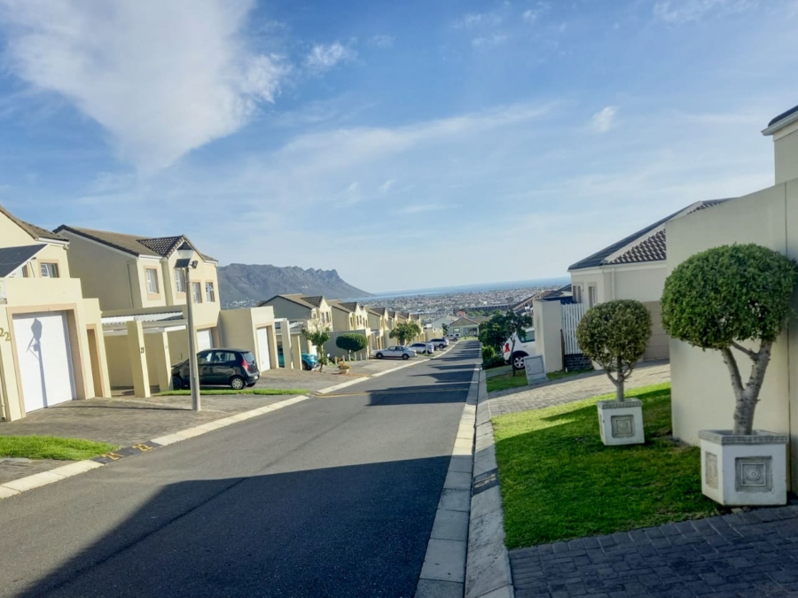 2 Bedroom Property for Sale in Fernwood Western Cape